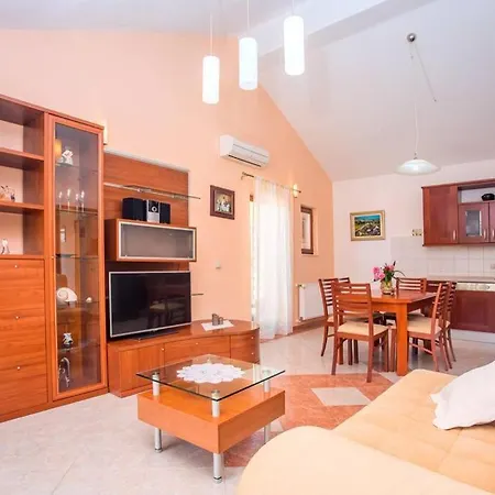 Appartement Birdie With Private Pool And Mini Golf *