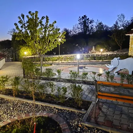 Birdie With Private Pool And Mini Golf Appartement *